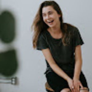 Meet your Posher, Jenessa